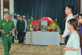 Hàng ngàn người viếng nguyên Thủ tướng Phan Văn Khải