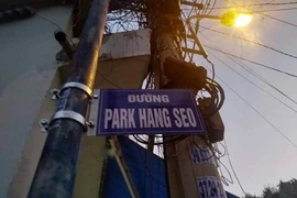Sở VH&TT nói về việc dân tự gắn tên đường ông Park Hang-seo