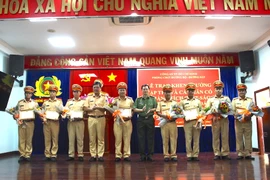 Công an TP.HCM khen thưởng CSGT nêu gương tốt, dũng cảm
