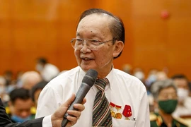 Giáo sư Trần Đông A chia sẻ về quyết định không sang Mỹ sống