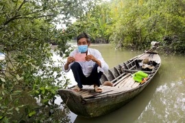 Xã đảo duy nhất TP.HCM: Cử tri đi xuồng 2 tiếng để bỏ phiếu