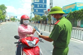 Quận 7, Củ Chi, Cần Giờ sẽ cấp mã QR y tế để dân ra đường