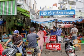 Chi tiết 14 lĩnh vực sản xuất, kinh doanh dịch vụ được mở cửa tại TP.HCM