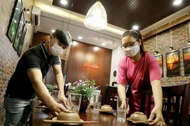 TP.HCM bỏ quy định dịch vụ ăn uống kết thúc trước 22 giờ hàng ngày