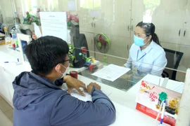 Chủ tịch TP.HCM yêu cầu công khai danh sách cán bộ xử lý hồ sơ chậm