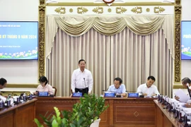 Chủ tịch TP.HCM: Muốn đạt tăng trưởng 7,5% thì quý IV phải đạt hơn 9%