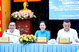 Phường Bình Tân thưởng nóng khu phố phát hiện tội phạm ma túy, xây dựng không phép