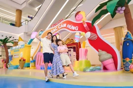 Cùng Vincom 'Sạc đầy cảm hứng' đón hè sang tràn hứng khởi