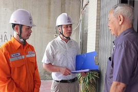 Video: Điện lực Hải Phòng thay đổi lịch ghi chỉ số công tơ điện