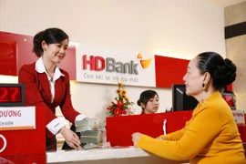 Ngân hàng góp sức cùng kỷ lục của gạo Việt