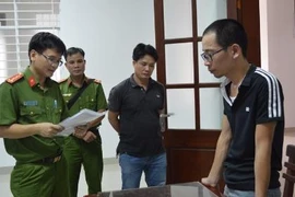 Bắt hung thủ bắn giám đốc để trả thù giúp người quen