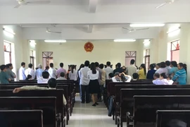 Phúc thẩm vụ dân kiện DN vì xả thải làm cá chết