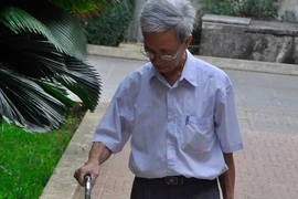 Nguyễn Khắc Thủy đến trại giam, tự nguyện thi hành án tù
