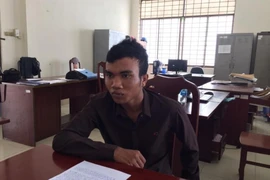 Kẻ trộm hiếp dâm chủ nhà
