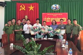 Bà Rịa-Vũng Tàu: Khen thưởng 4 người dân bắt cướp