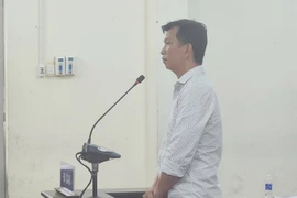 Bà Rịa-Vũng Tàu: Xét xử cán bộ địa chính xã làm hồ sơ cấp đất công cho mẹ vợ