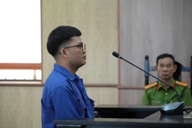 Nhận đứng tên đất giùm cho sếp rồi lừa đảo, chiếm đoạt tiền tỉ