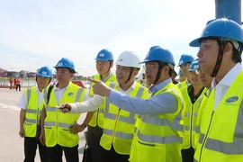 Chủ tịch UBND Nguyễn Văn Được khảo sát khu vực cảng Cái Mép Hạ
