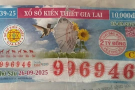 Chủ nhân tờ vé số bị rách trúng giải đặc biệt chuẩn bị khởi kiện