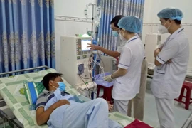 Bệnh viện Bạch Mai hỗ trợ toàn diện về chuyên môn y tế cho Đặc khu Phú Quý