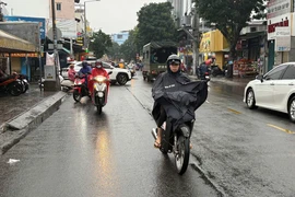 Trận mưa trái mùa 'lịch sử' chưa từng xảy ra ở TP.HCM