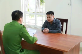 Đang phê ma túy trong căn hộ chung cư thì bị công an bắt