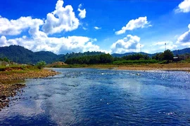 Nhấn chìm 11 km quốc lộ để xây hồ La Ngà 3