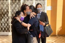 Kết thúc có hậu vụ 2 con muốn ở với mẹ