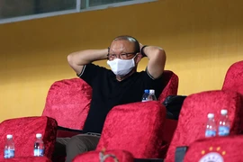 Để ông Park không mệt mỏi hơn...