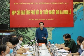 Cảnh báo có 2 cơn bão xuất hiện liên tiếp trên Biển Đông