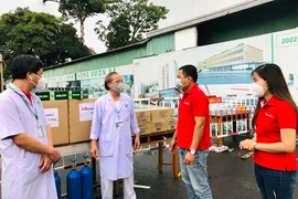 Doanh nhân bản lĩnh vượt đại dịch, hồi sinh sản xuất