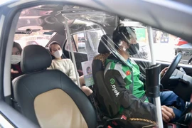Nên bỏ giới hạn lượng hành khách đi taxi, xe công nghệ
