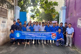 Cần nâng cao ý thức bảo vệ hành lang tuyến ống nước