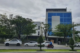 Bệnh viện 7 tầng giữa TP Đà Nẵng xây không phép