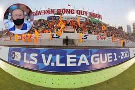 Khách VIP ở sân Quy Nhơn