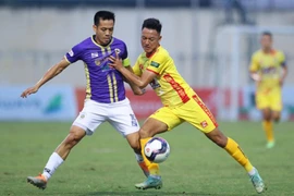 Hải Phòng FC vấp trước, CLB Hà Nội vấp theo