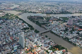TP.HCM cắm mốc để dẹp lấn chiếm hành lang sông, kênh rạch