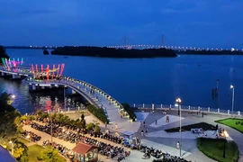 Phát triển kinh tế đêm: Nên tùy thuộc vào cung - cầu