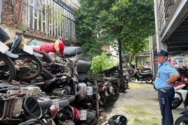 Hướng xử lý hàng ngàn xe máy bị bỏ quên ở nhà xe
