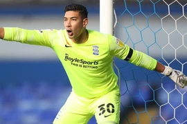 Thủ môn từng dự Premier League nhận xét về đội tuyển Việt Nam