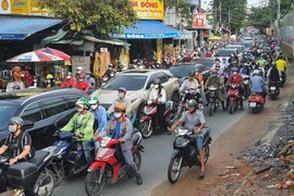 4 km cửa ngõ phía đông TP.HCM có tới 4 dự án “treo”