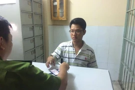 Điều tiệm vàng đem 10 lượng đến nhà để cướp