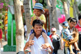 Ngày của cha và những hình ảnh làm ai cũng rưng rưng 