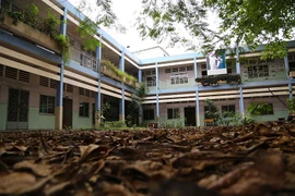 Ngôi trường tiểu học bỏ hoang gần 3 năm ở TP.HCM