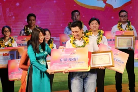 TP.HCM tôn vinh nghề hướng dẫn viên du lịch