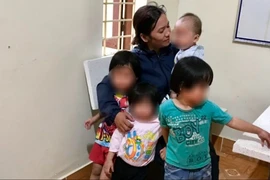 Vụ 4 cháu bé côi cút vì cha mẹ đi tù ở Đắk Lắk: Đang tìm hướng hỗ trợ