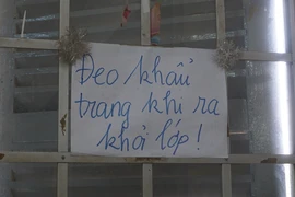 TP.HCM: HS cuối cấp tới trường ôn thi, nghiêm túc phòng dịch 