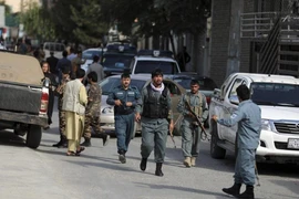 Mỹ điều B-52 ném bom Taliban 