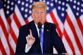 Ông Trump gửi đơn lên toà yêu cầu Twitter khôi phục tài khoản của ông