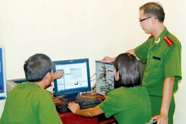 Giám định chữ ký thật, giả ở văn phòng giám định tư được không? 